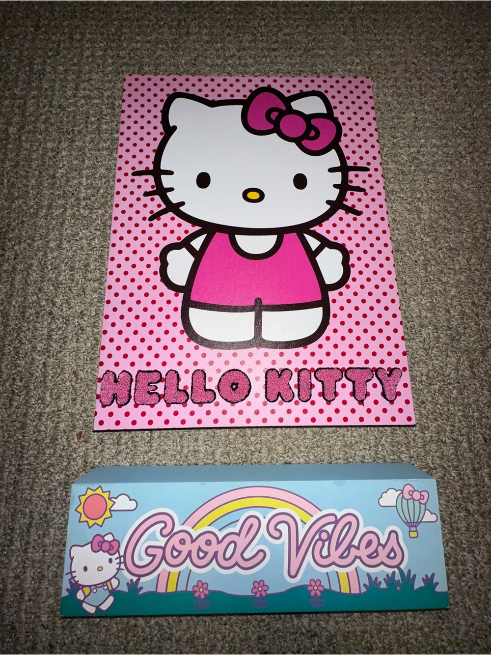 Hello Kitty wall decor